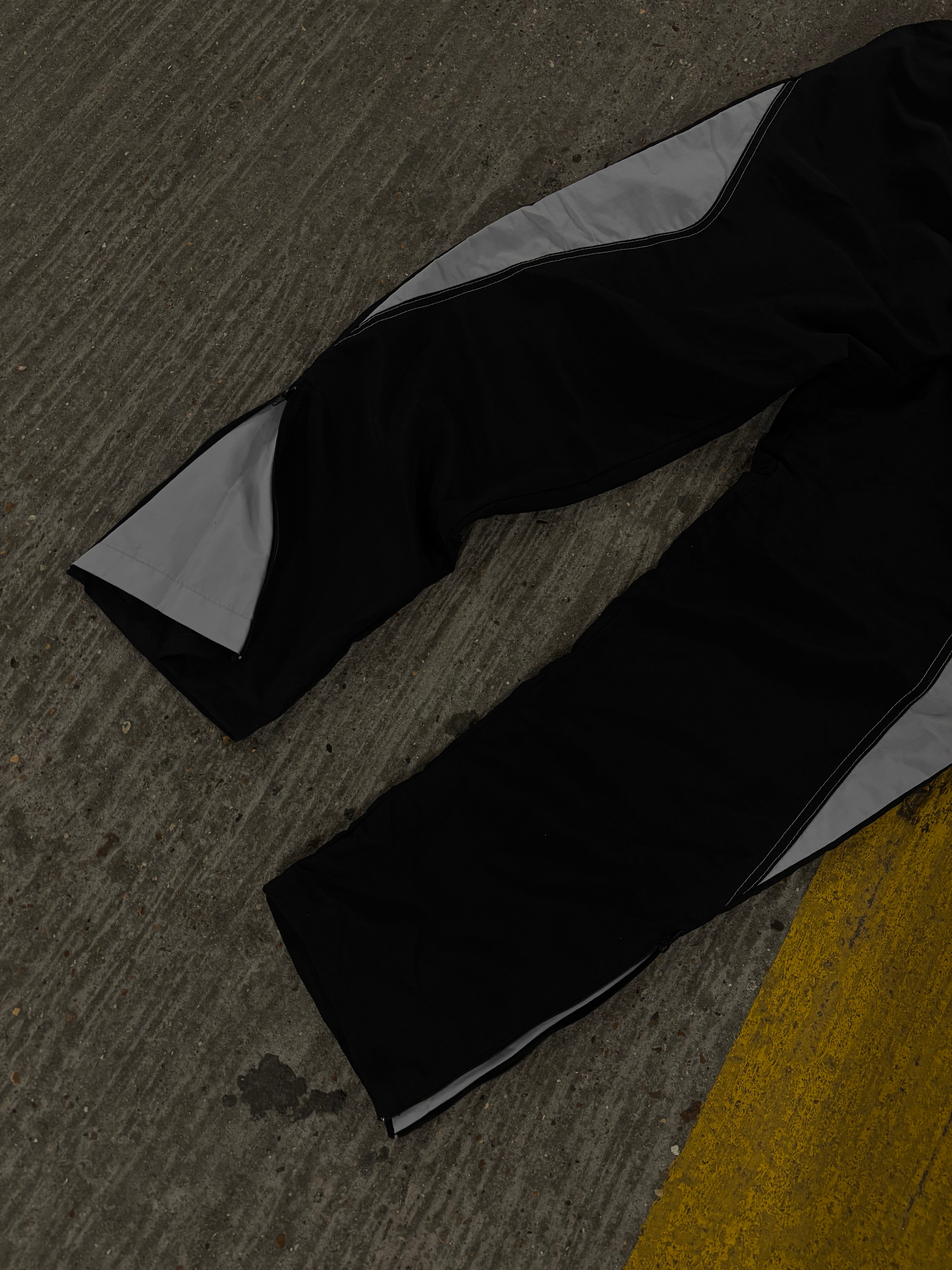 OddBall Tracksuit - Black/Grey